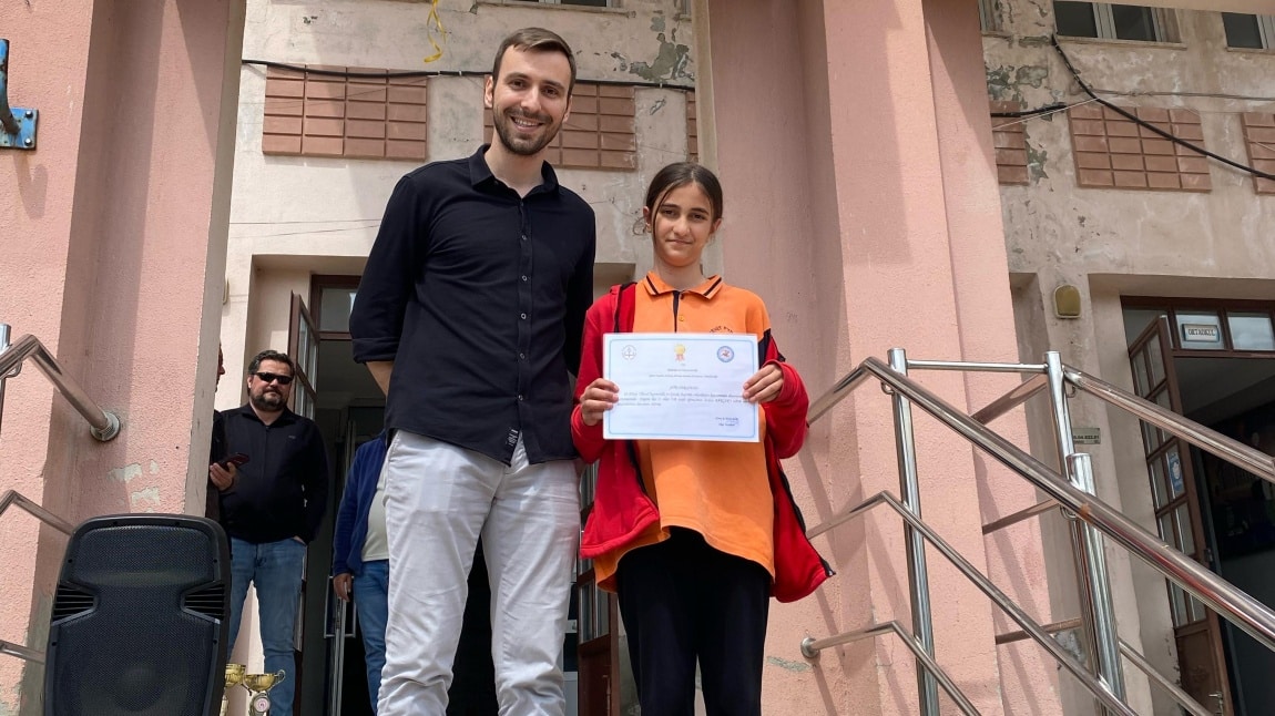 Yarışma Kazanan Öğrencilerimiz
